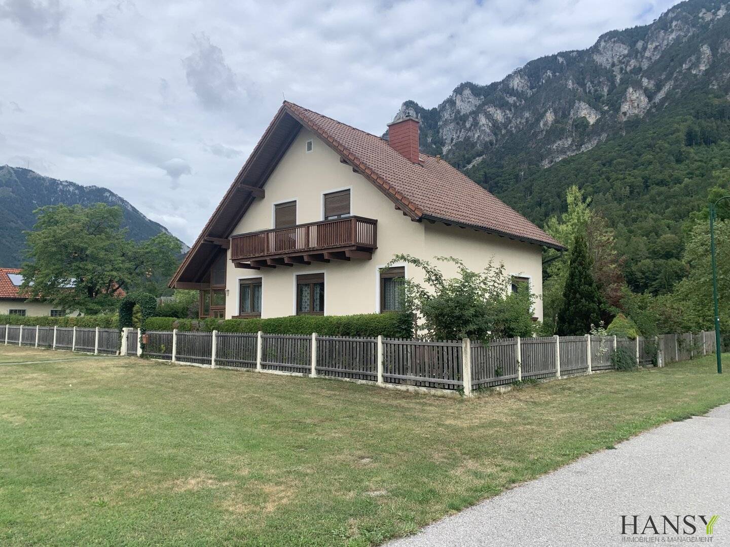 REICHENAU AN DER RAX - Landhaus mit traumhaftem Weitblick in Ruhelage