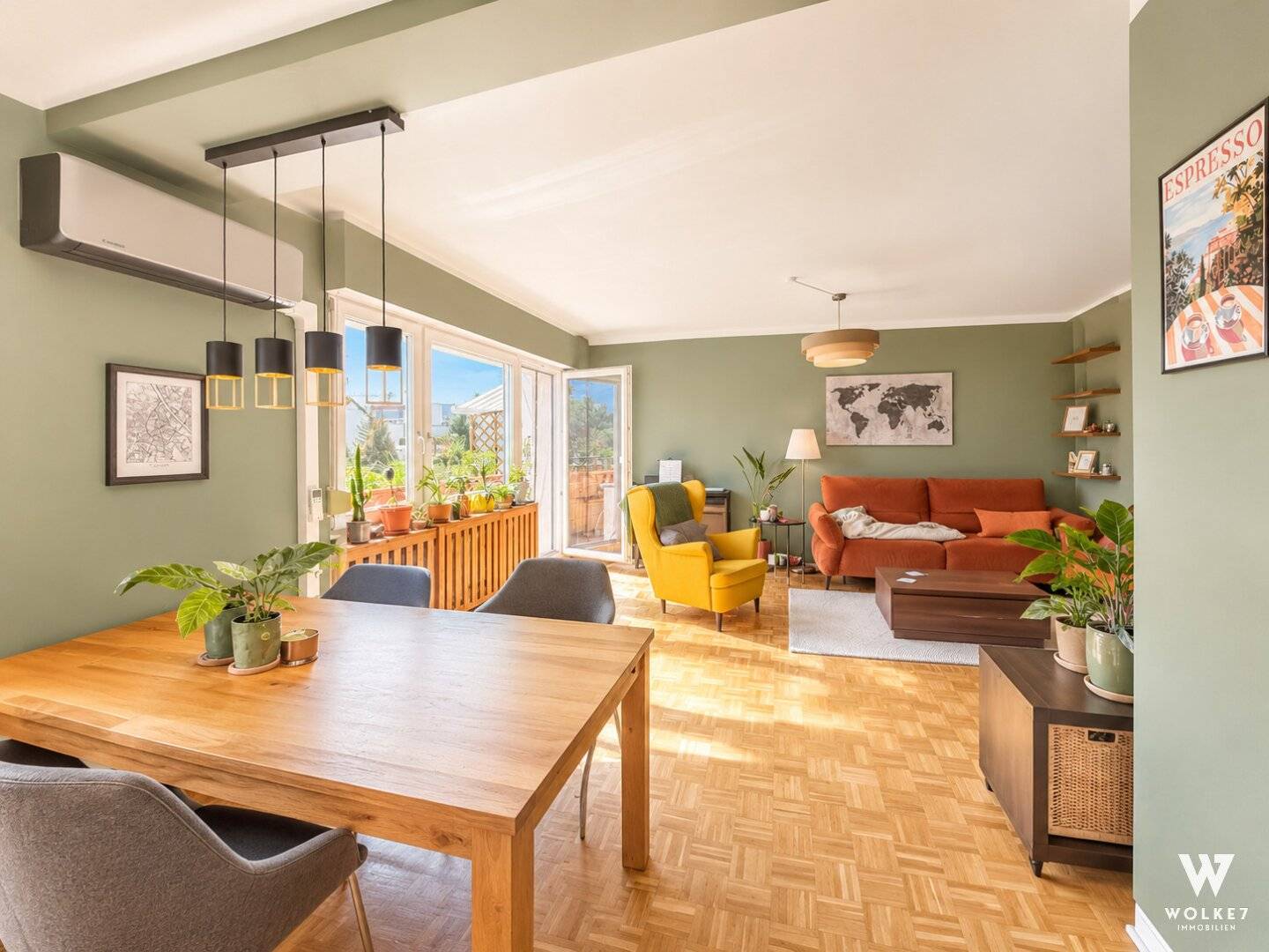 Lichtdurchflutete 3-Zimmer Wohnung mit wunderschönem Grünblick I Sonniger Süd-West Balkon