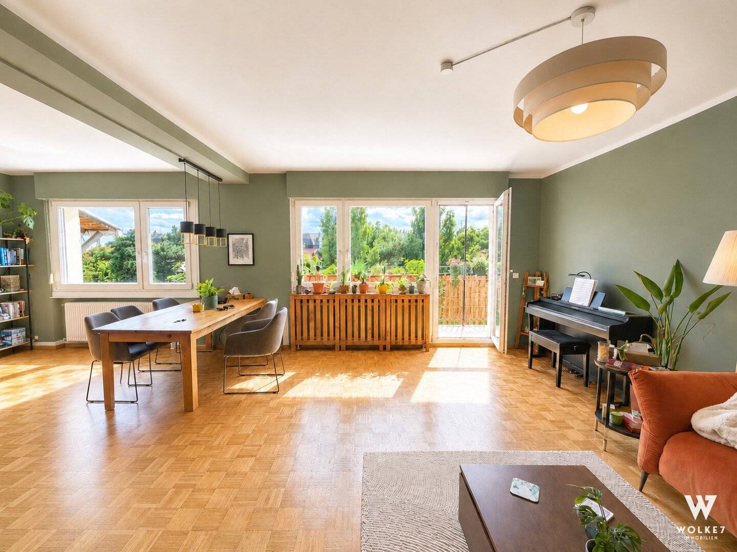 Lichtdurchflutete 3-Zimmer Wohnung mit wunderschönem Grünblick I Sonniger Süd-West Balkon