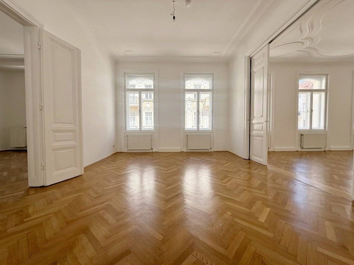 Schöne Altbauwohnung Nähe Arenbergpark! 5 Zimmer - unbefristet!