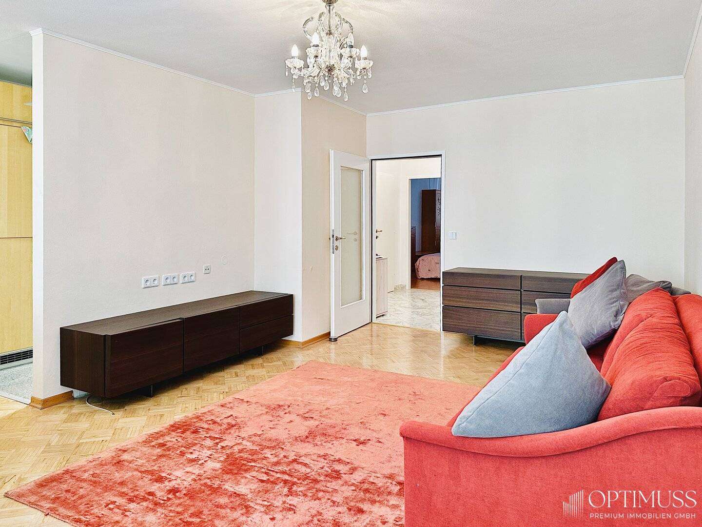 Super spring offer!!! Large, quiet 3 room apartment in the 16th district