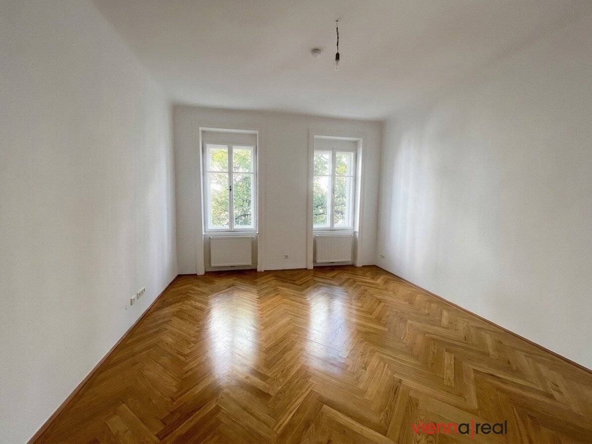 UNBEFRISTET - Hofseitige 2-Zimmer Wohnung mit separater Küche und Kellerabteil