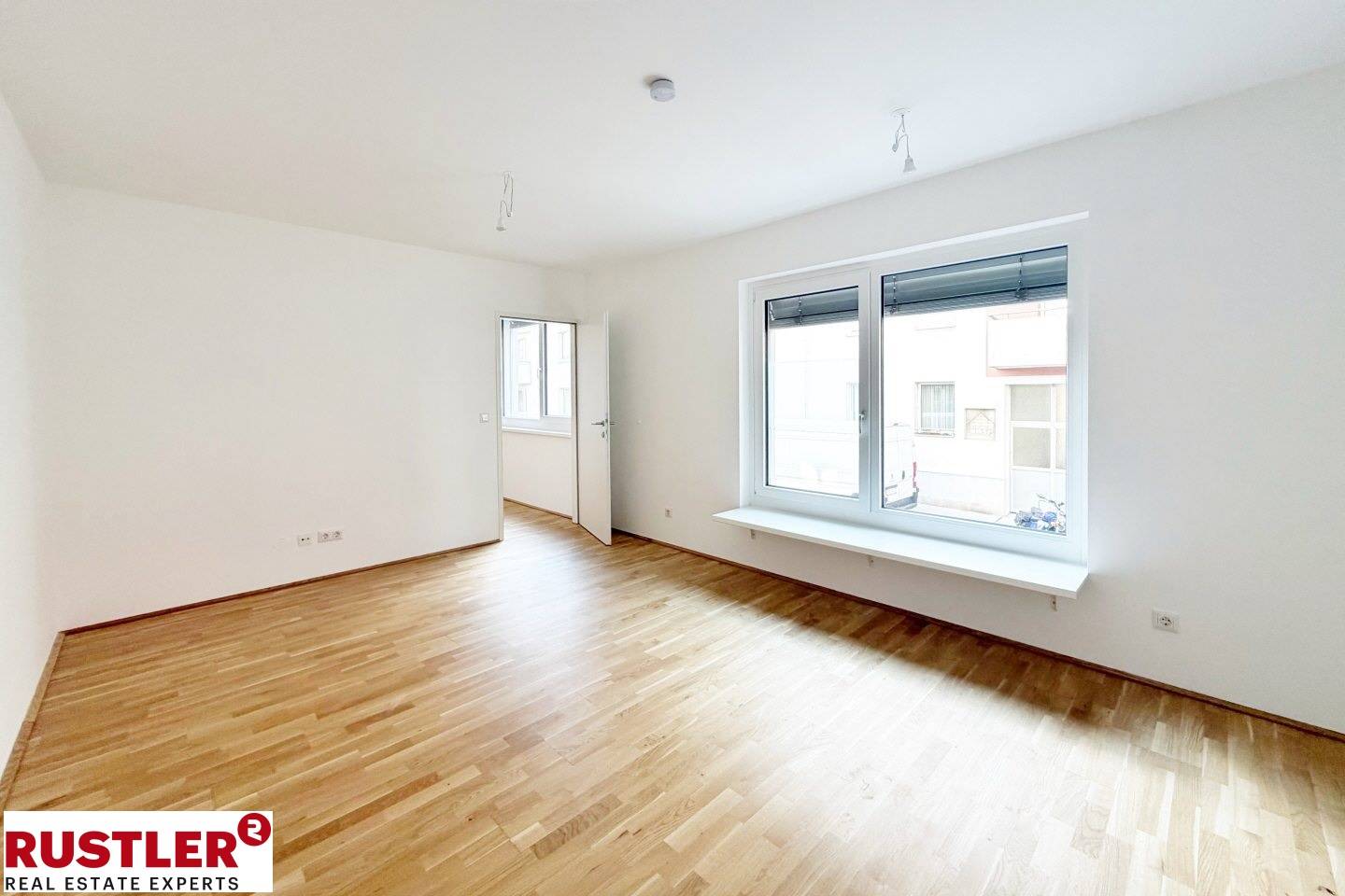 Neubauwohnung in ruhiger Grünlage mit Balkon