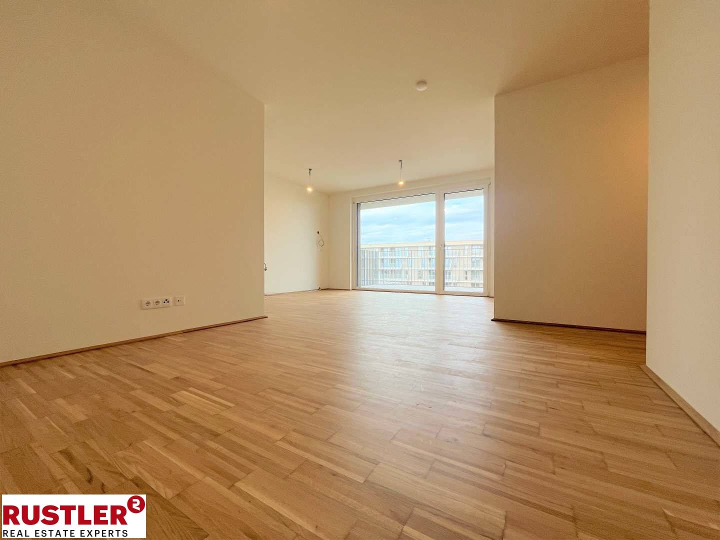 Lichtdurchflutete Wohnung am Murufer mit Balkon