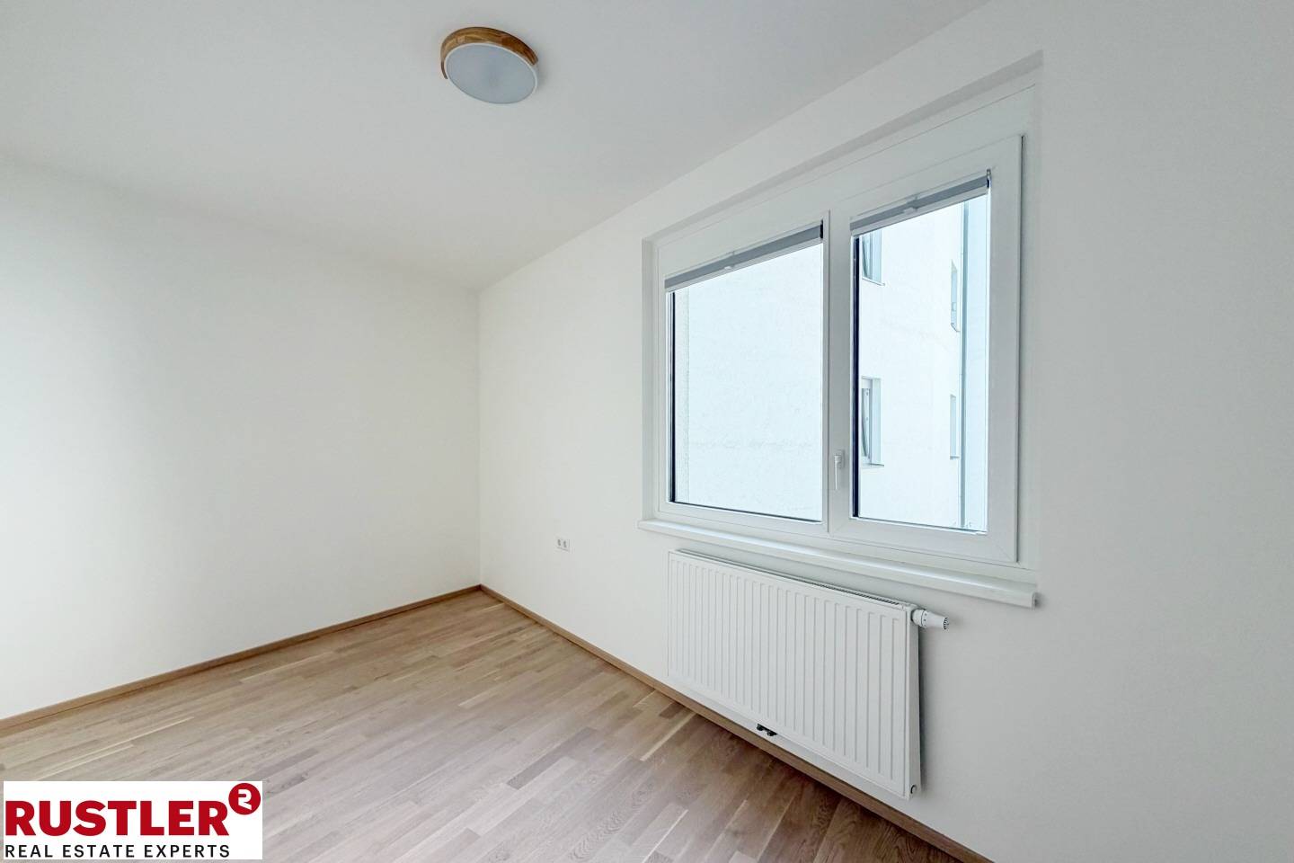 Helle Wohnung barrierefrei mit Loggia in Fußgängerzone