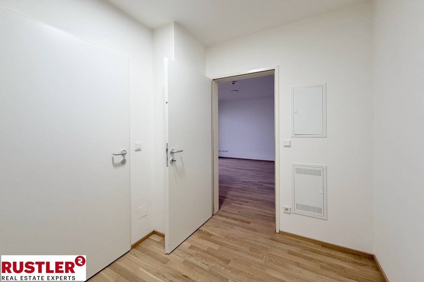 Wohnung with large terrace and on site care service