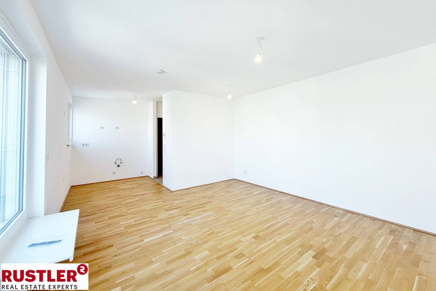 Bright Wohnung with terrace in green new build
