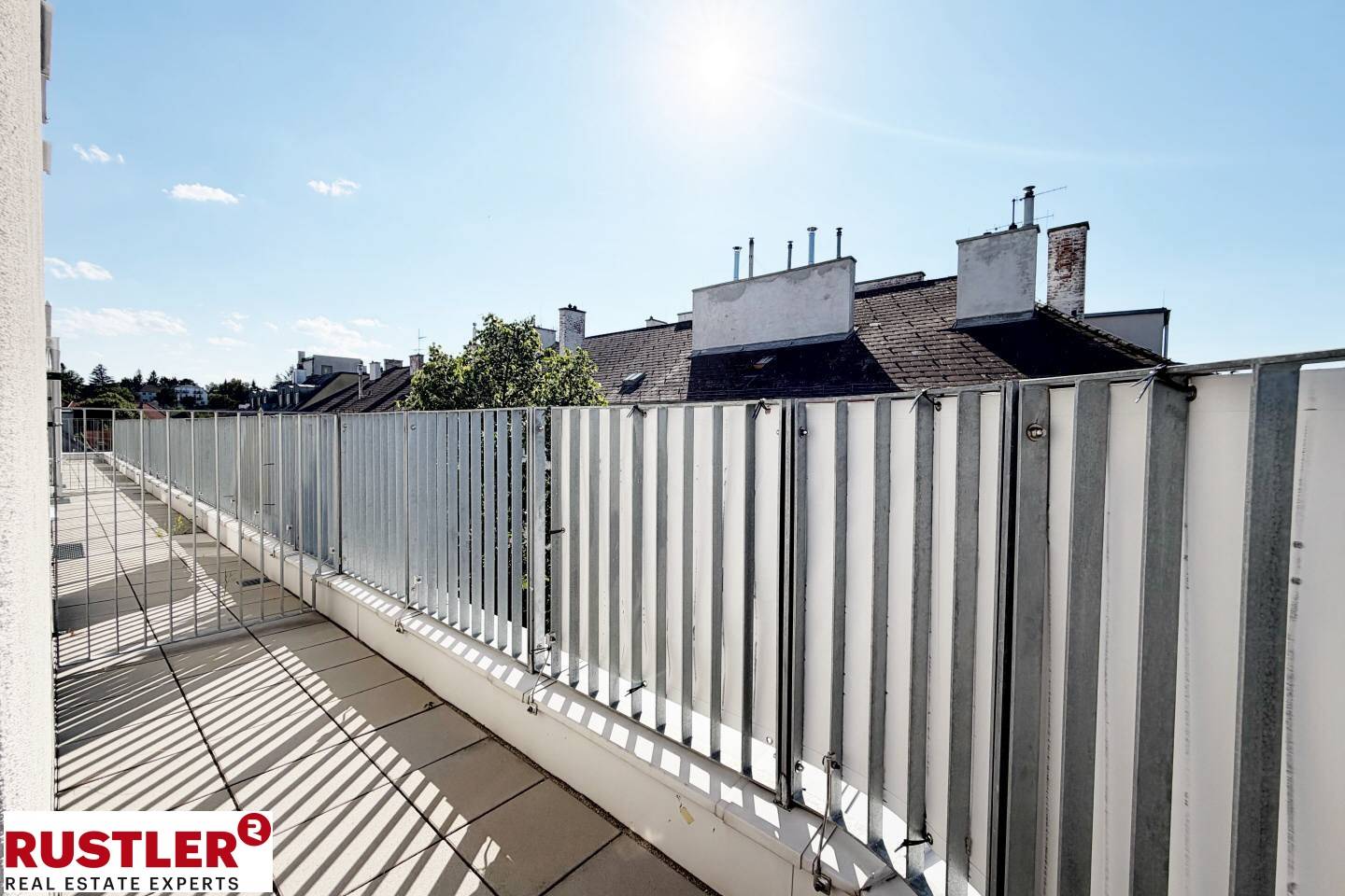 Bright Wohnung with terrace in green new build