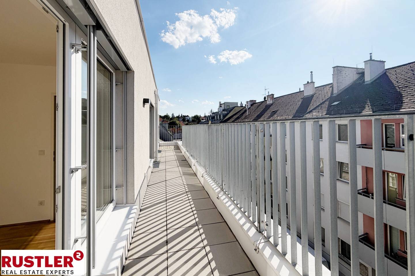 Neubauwohnung mit sonniger Terrasse in Grünlage
