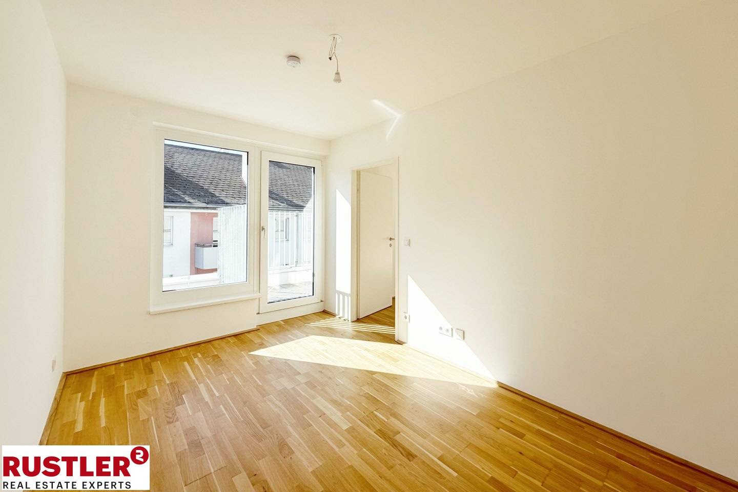 Neubauwohnung mit sonniger Terrasse in Grünlage