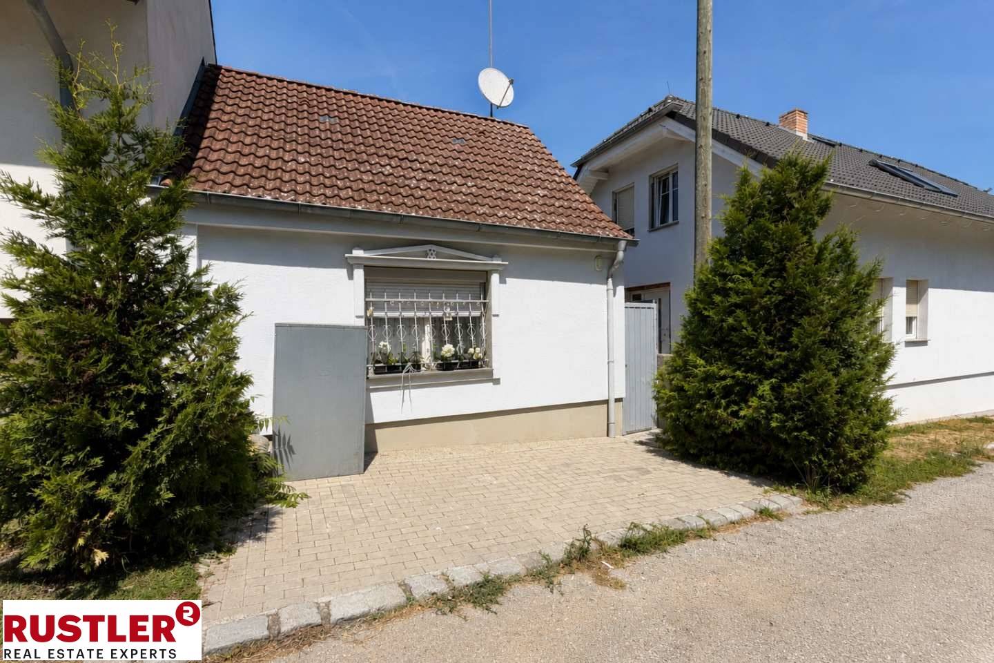 Liebevoll modernisierte Familienwohnung mit Garten