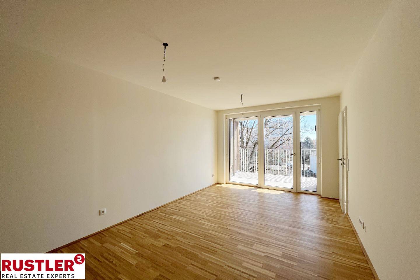 Lichtdurchflutete Wohnung mit Balkon im Grünen provisionsfrei
