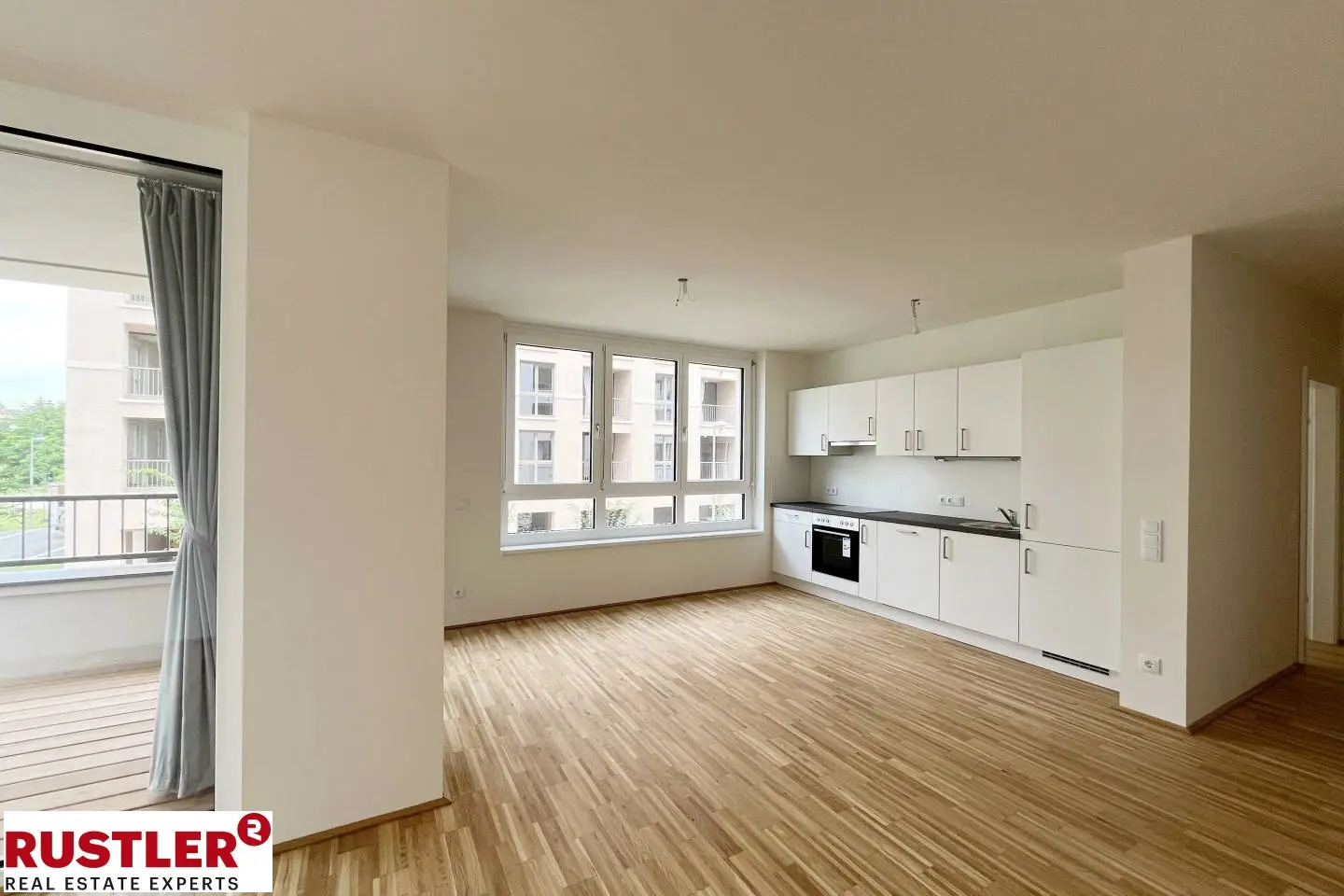 Lichtdurchflutete Wohnung mit ruhiger Loggia