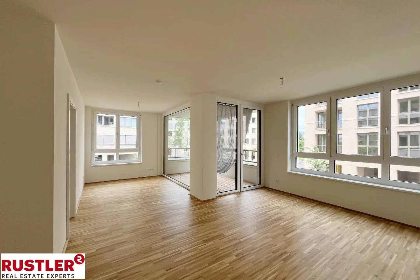 Lichtdurchflutete Wohnung mit ruhiger Loggia