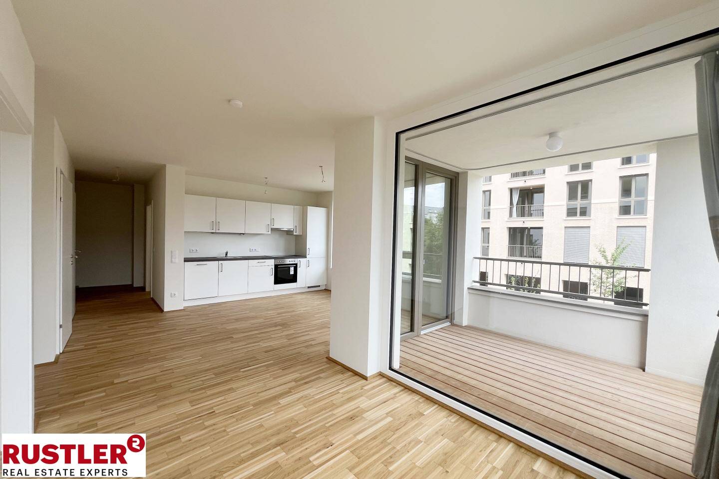 Bright sustainable Wohnung by the river