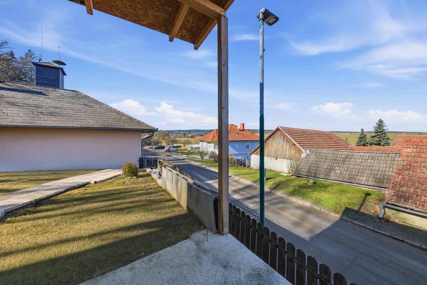 Sonnige Familienwohnung mit Garten