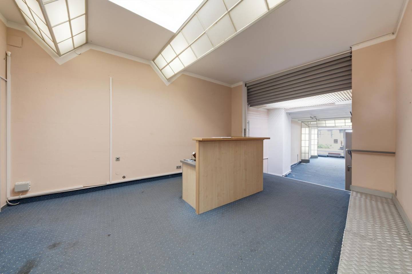 Helles Geschäftslokal im Zentrum Loftwohnung