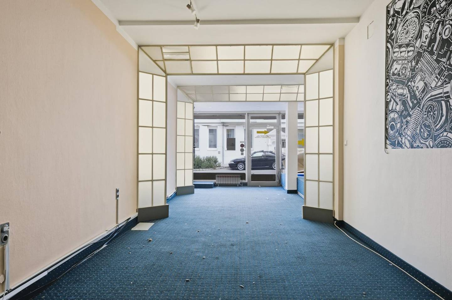 Helles Geschäftslokal im Zentrum Loftwohnung