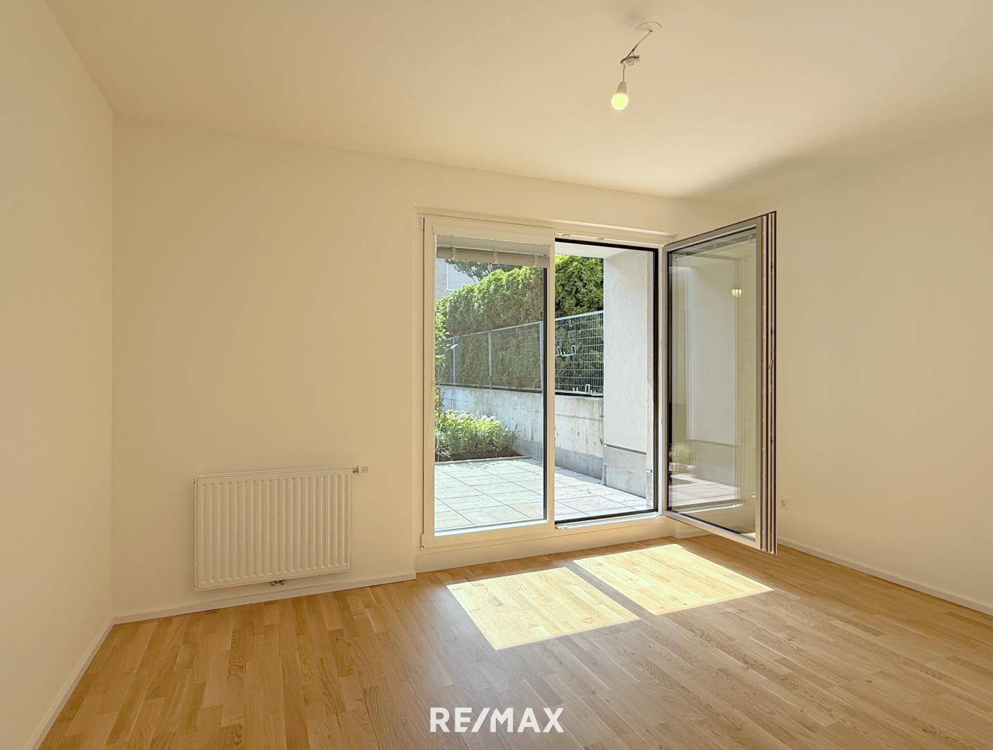 Erstbezug nach Sanierung Erdgeschosswohnung mit Terrasse
