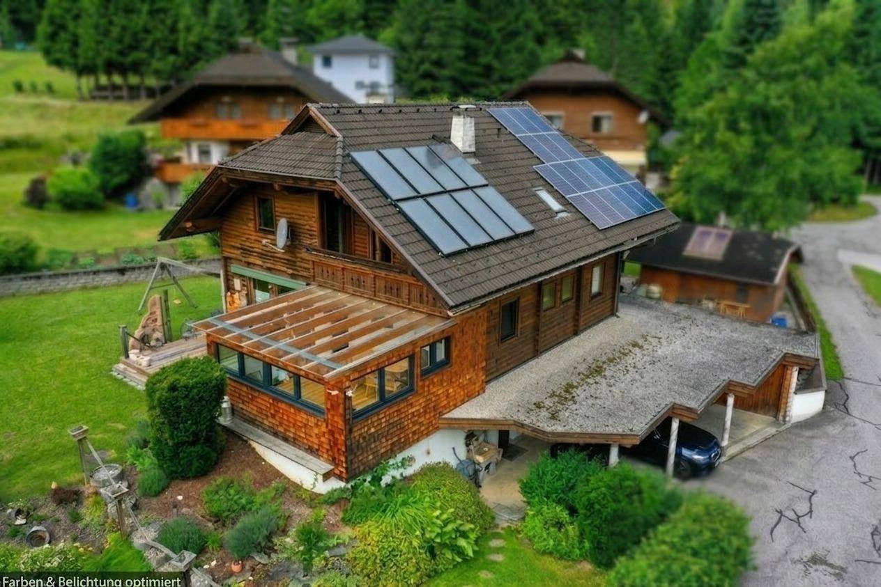 Garden retreat with conservatory and sauna family apartment