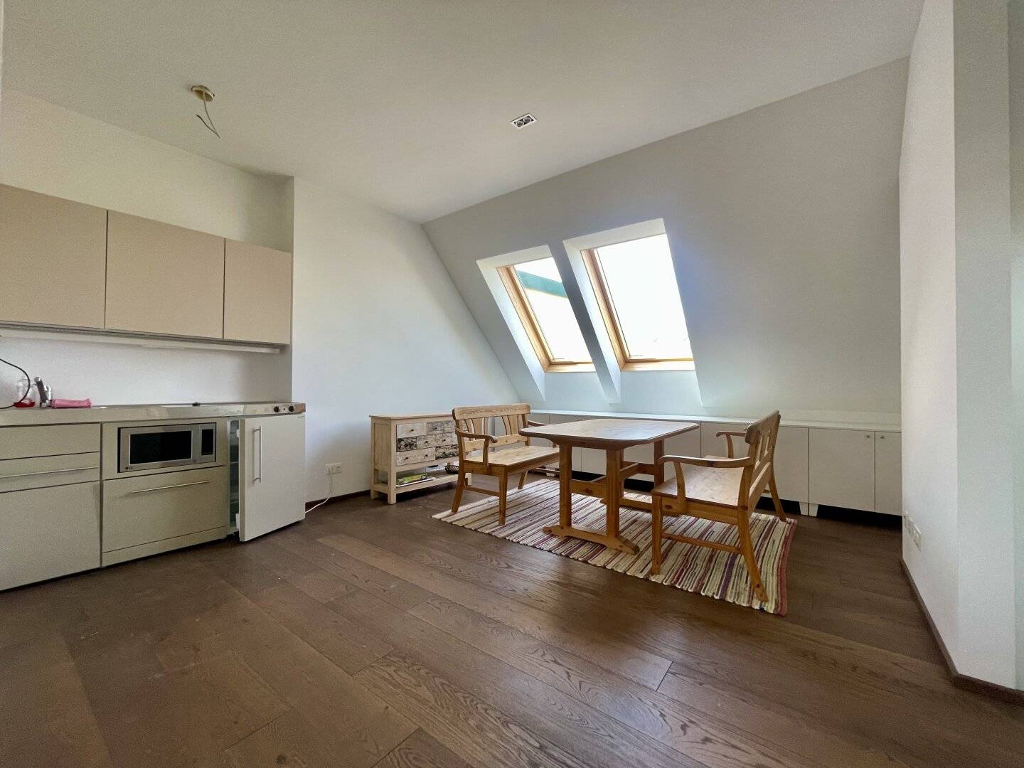 Wonderful top floor rental apartment in Gumpoldskirchen