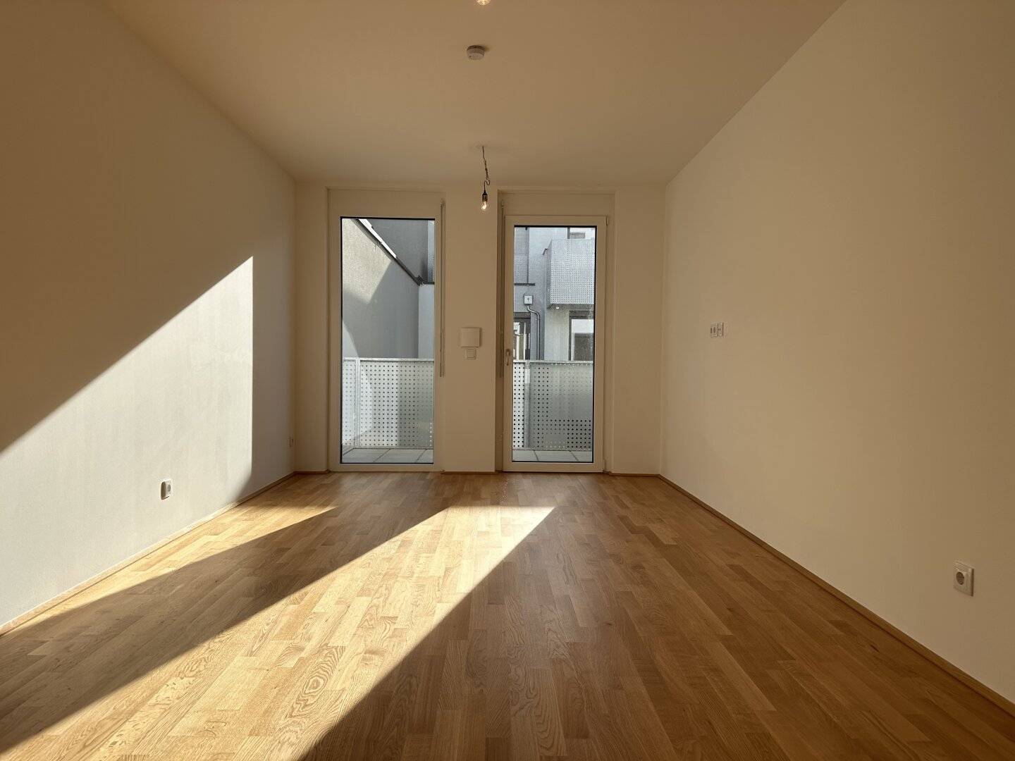 NEUBAU | ERSTBEZUG