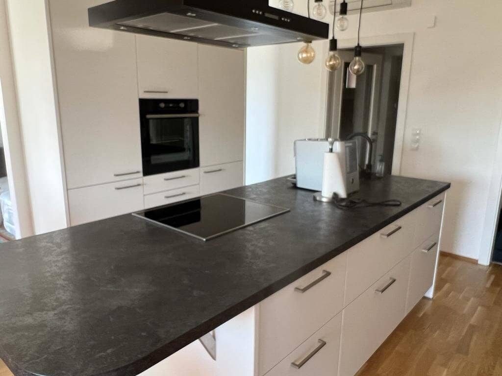 Bad Radkersburg: Exklusive 4-Zimmer-Wohnung mit großer Dachterrasse, 2 Bäder, Tiefgarage in zentraler &amp; dennoch ruhiger Lage!