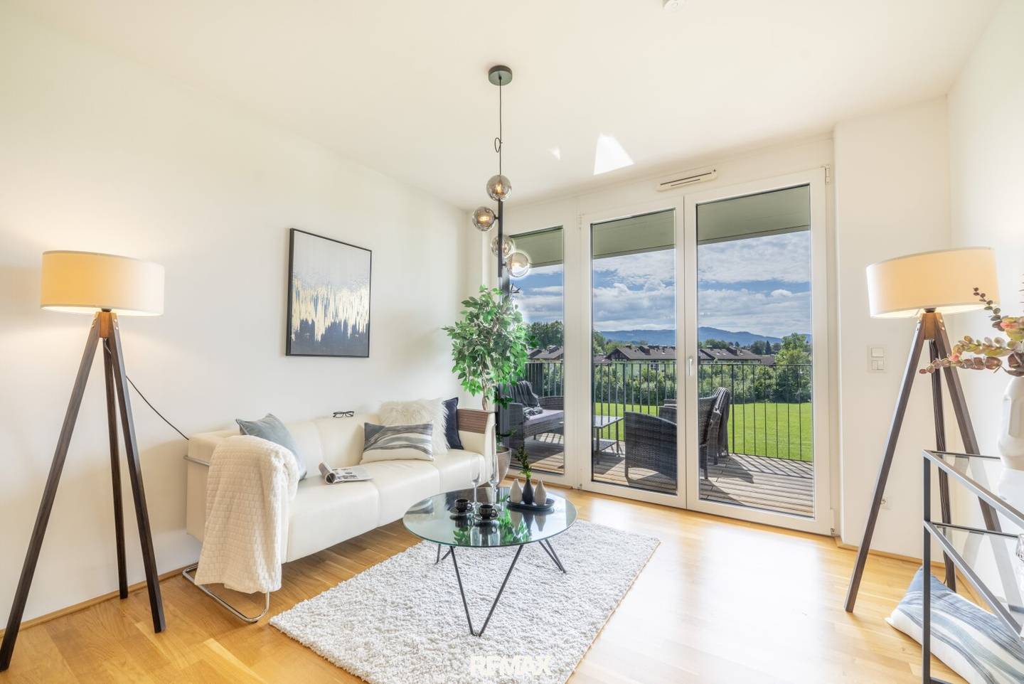 My Place at Wallersee – modern living with large balcony in the northern Flachgau