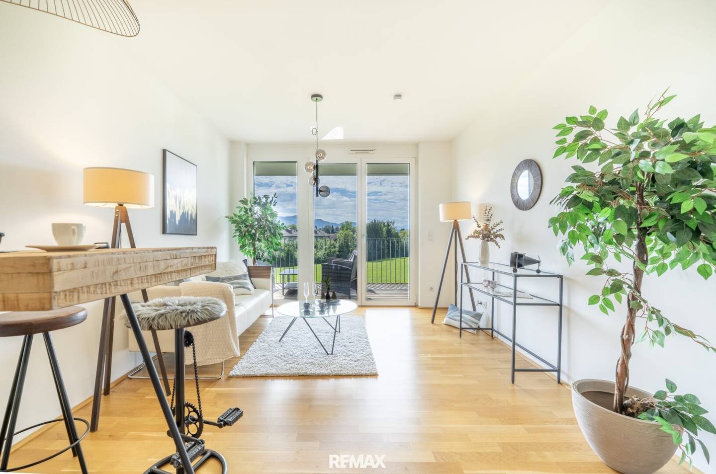 My Place at Wallersee – modern living with large balcony in the northern Flachgau