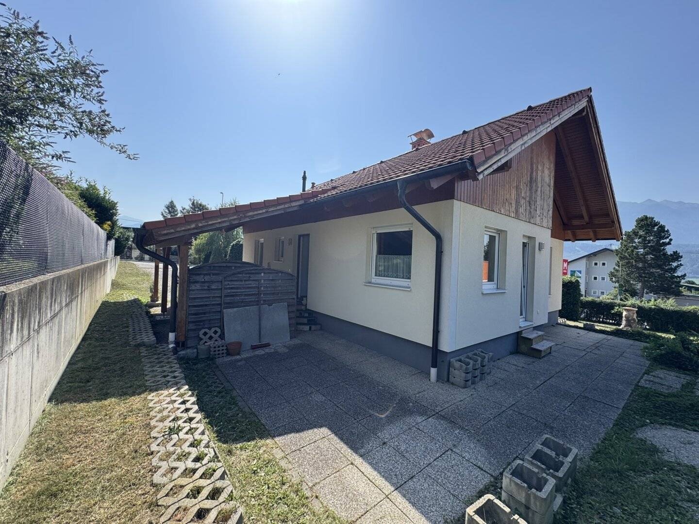 Absam bei Innsbruck: Gepflegtes Einfamilienhaus auf 904 m² Sonnen-Grundstück mit Potenzial für über 420 m² Wohnnutzfläche!