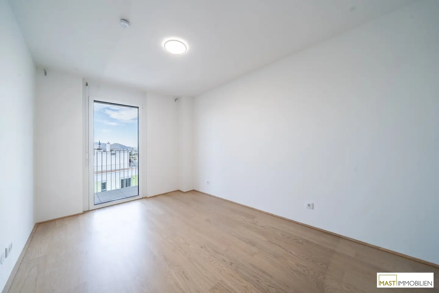 Alte Donau - 2-room first-occupancy apartment on the 7th floor with west orientation