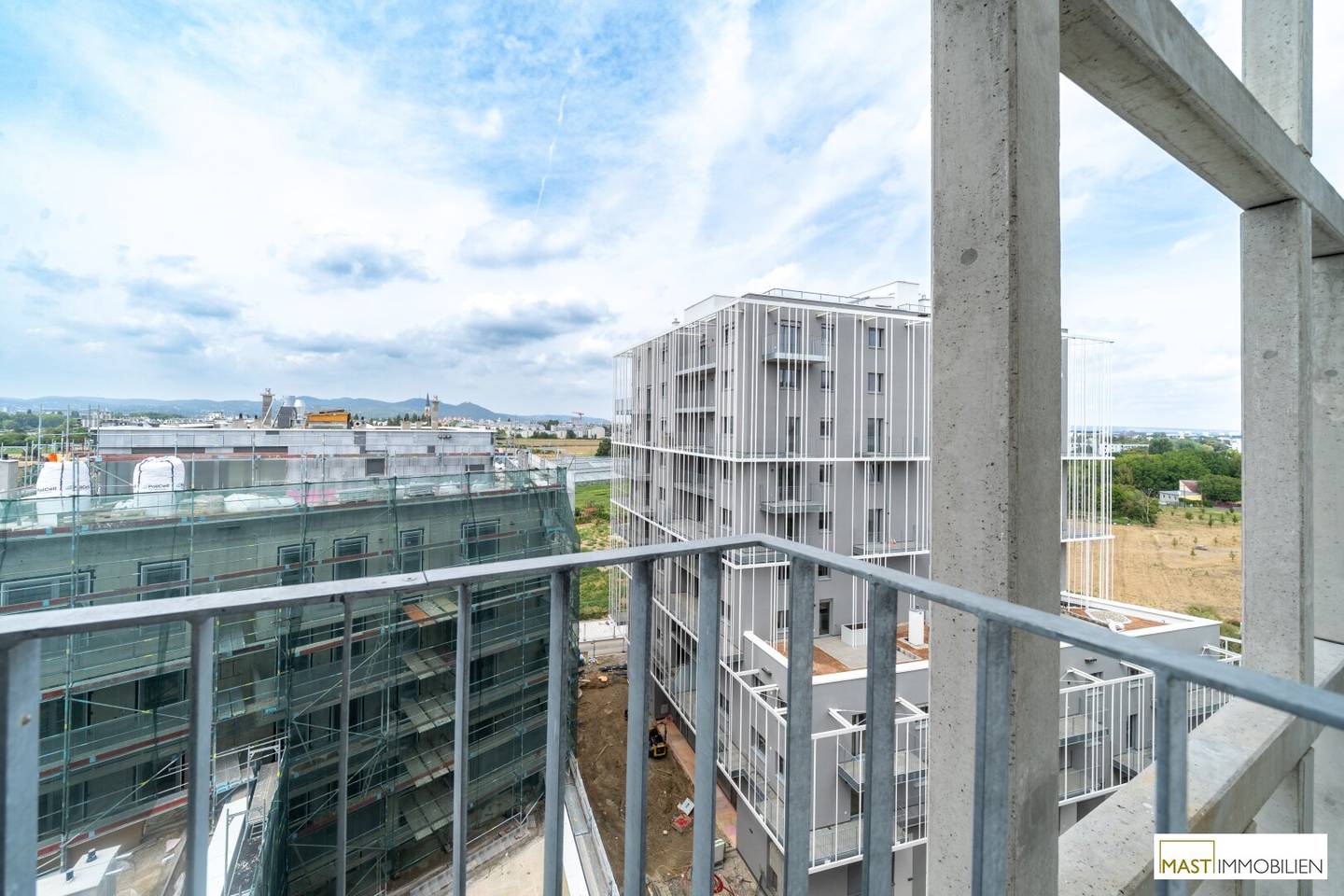 Alte Donau - 2-room first-occupancy apartment on the 7th floor with west orientation
