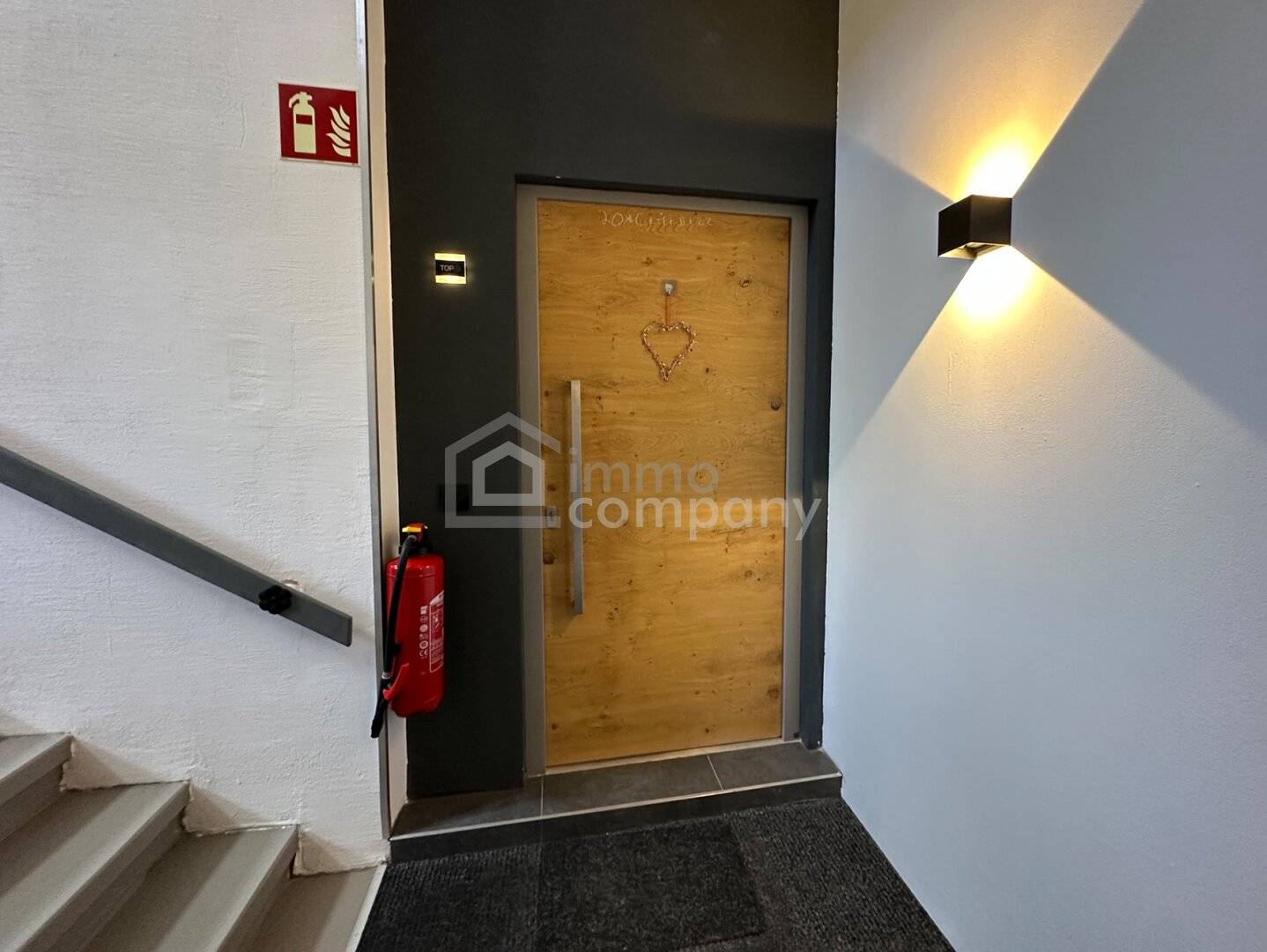 Exklusive Singlewohnung mit Garten – top saniert, komplett eingerichtet &amp; nur 30 Minuten nach Wien