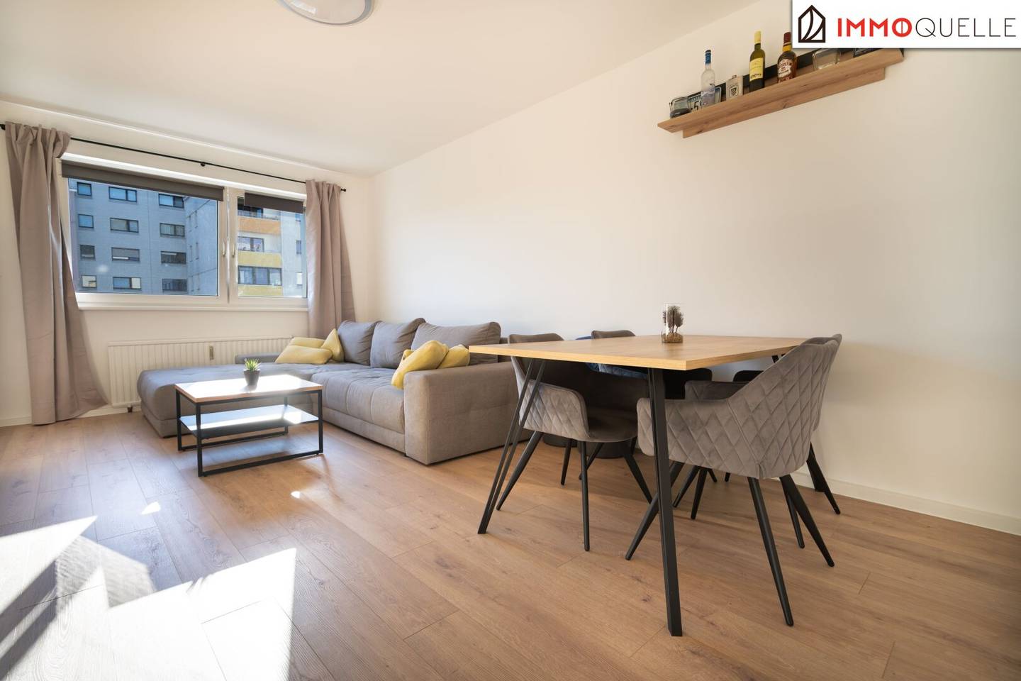 Weitblick trifft Wohngefühl - Lichtdurchflutete 2-Zimmer-Wohnung im 8. Obergeschoss mit beeindruckendem Weitblick über Wels