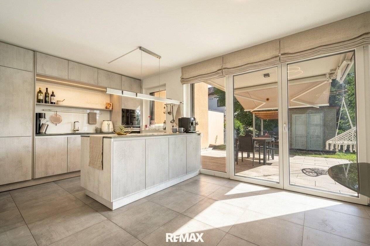 Living with house feel - Like-new 4 room apartment with 360m² garden in Schallmoos
