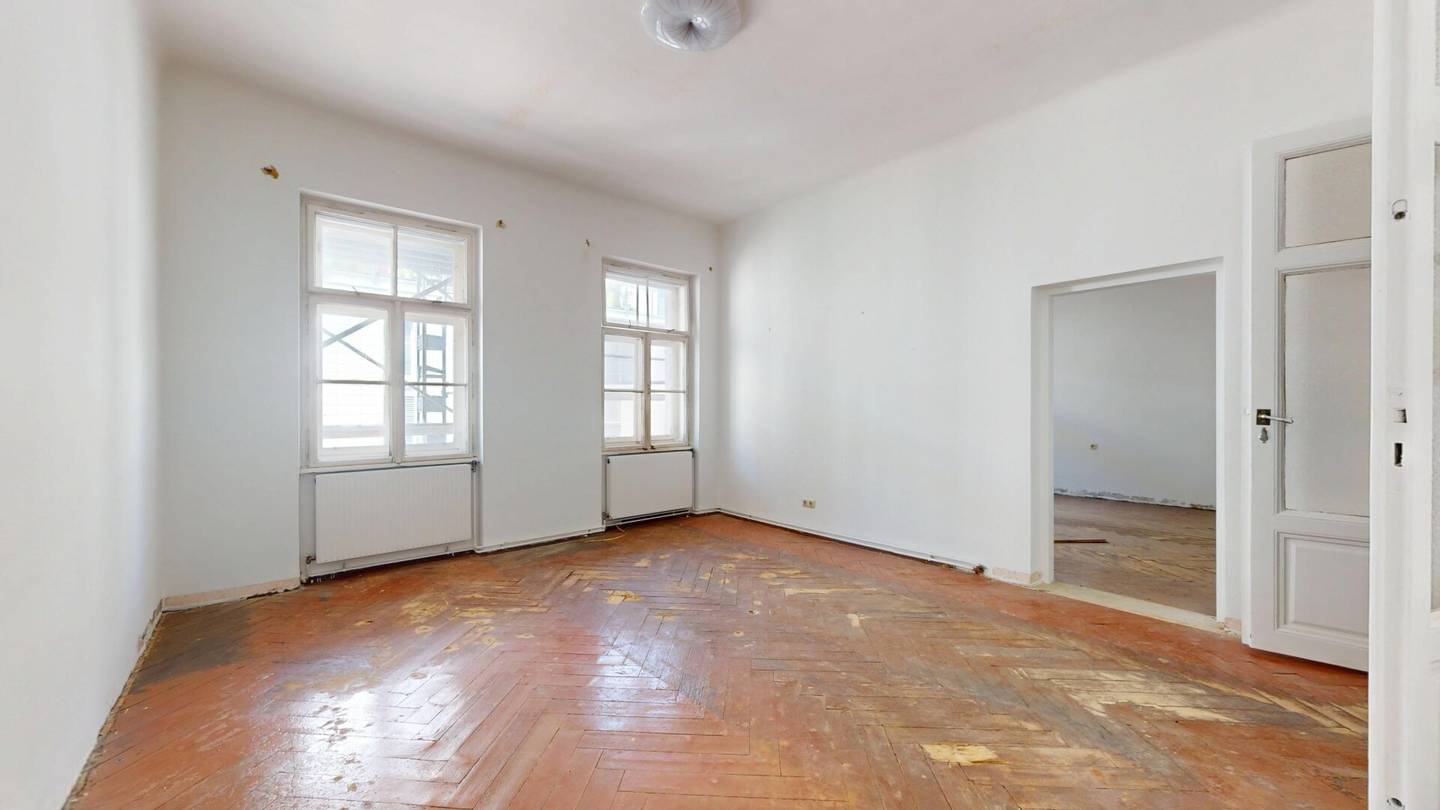Unsanierter Stilaltbau nahe der Inneren Stadt | 3. OG mit Westausrichtung