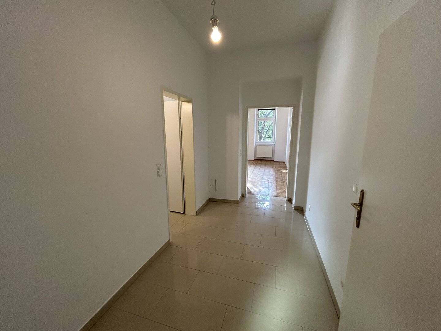1-Zimmer-Wohnung mit Ausblick in den ruhigen Innenhof