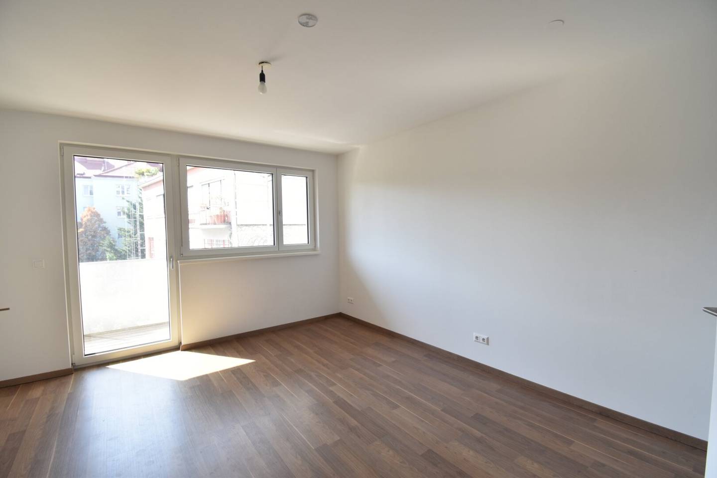 2 - Zimmer Neubauwohnung | mit Balkon hofseitig | ab sofort