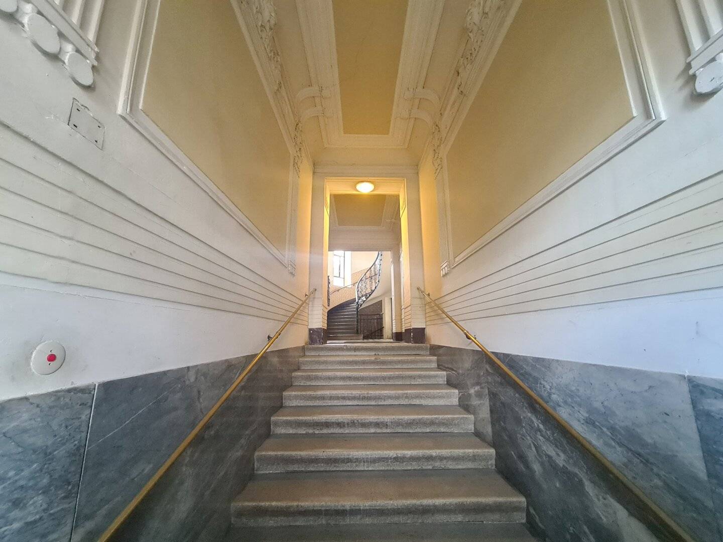 Altbau zum Renovieren U4 Ober St. Veit