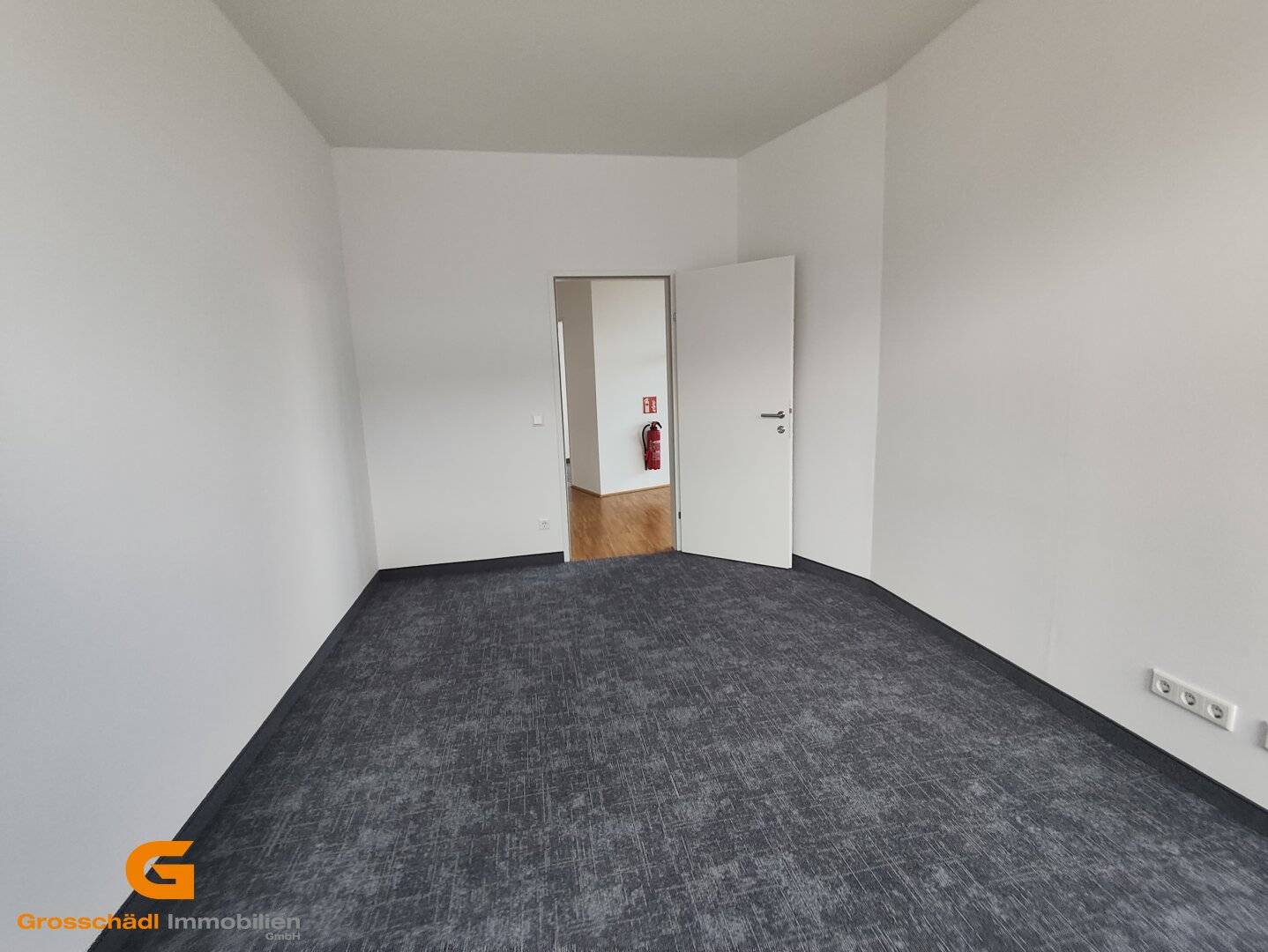 Elegantes Büro Nähe Salzburg Airport mieten