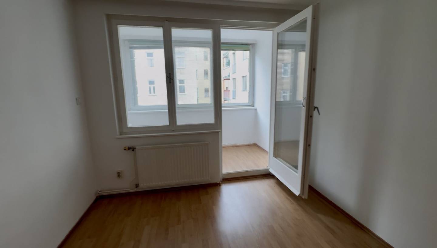 TOP 3-Zi-WOHNUNG mit LOGGIA, U-BAHN-NÄHE und EINBAUKÜCHE in 1100 Wien um 249.000€!