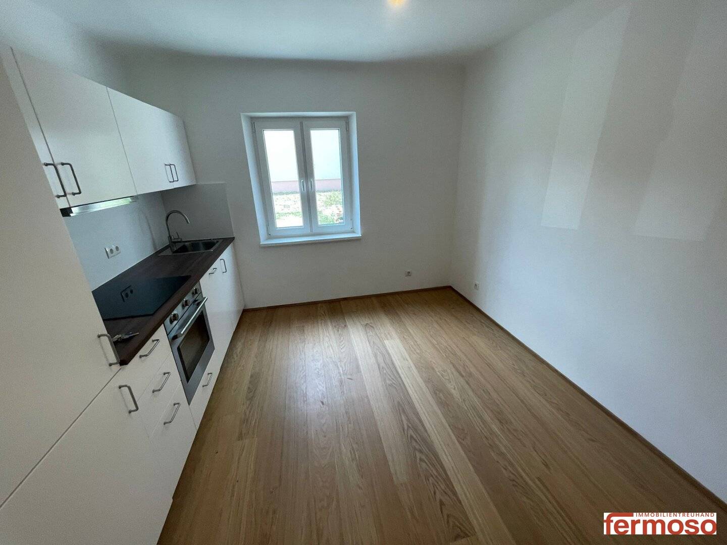 Erstbezug nach Komplettsanierung – moderne 2,5-Zimmer-Wohnung in Ebergassing