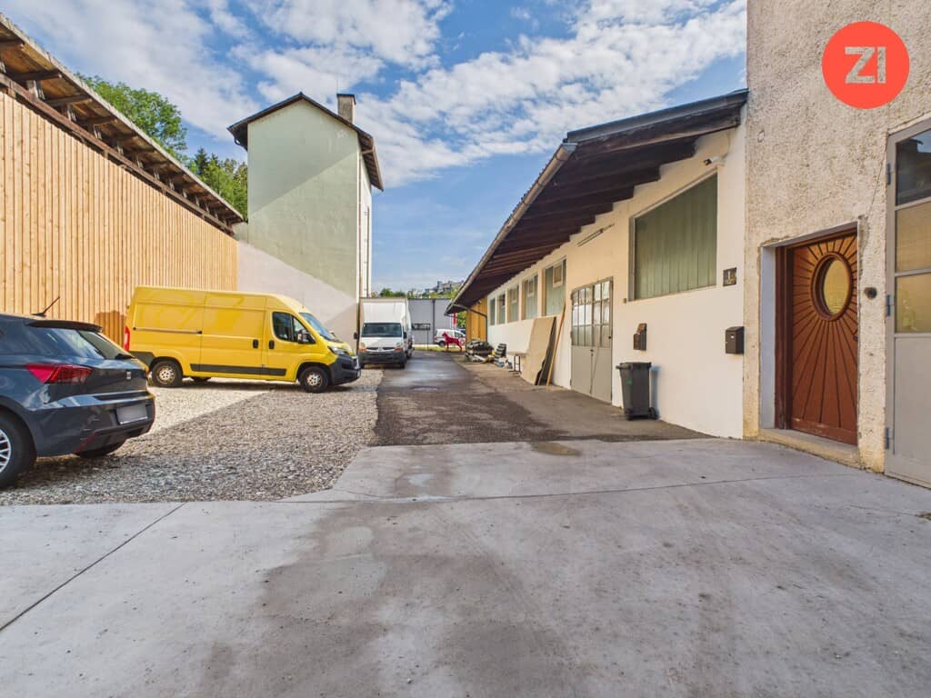 Attractive investment Wohnung in commercial complex with storage