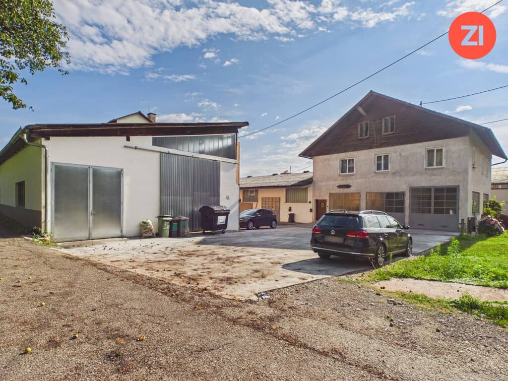 Attractive investment Wohnung in commercial complex with storage