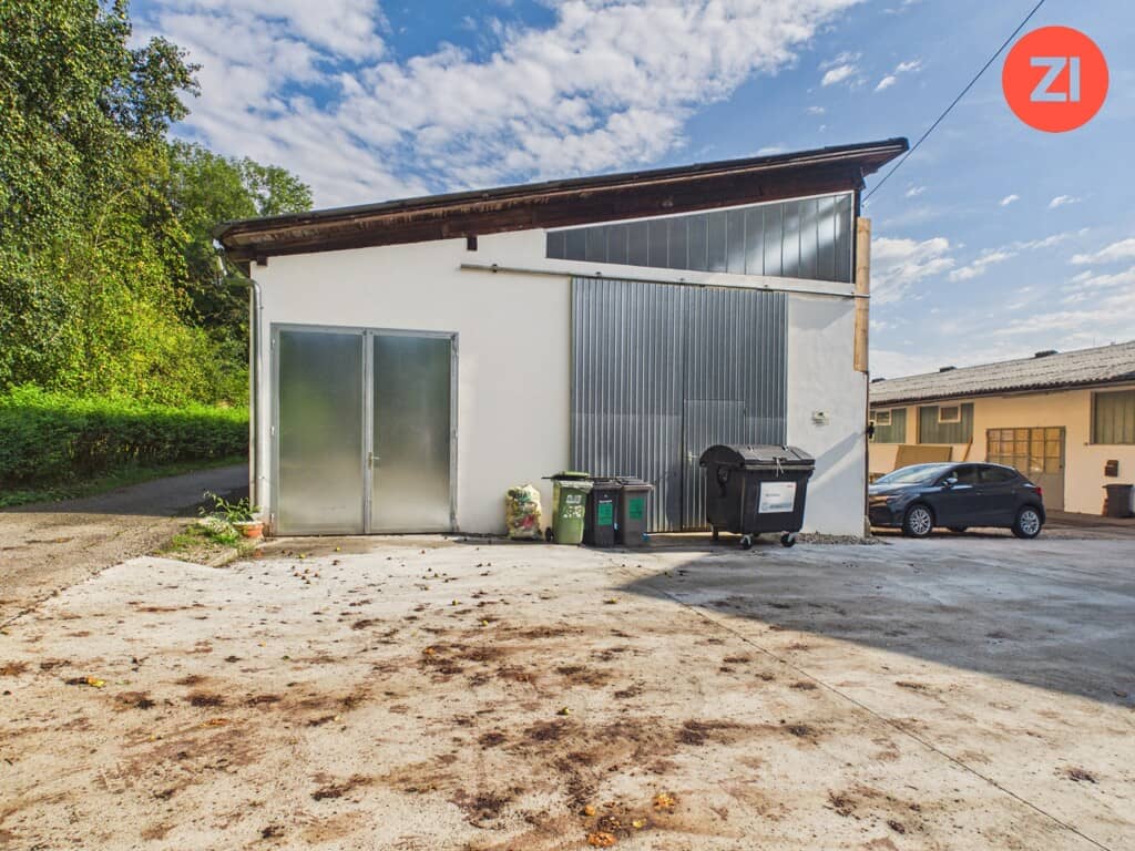 Attractive investment Wohnung in commercial complex with storage