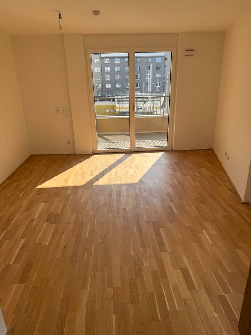 Helle Wohnung mit Loggia nahe Keplerplatz