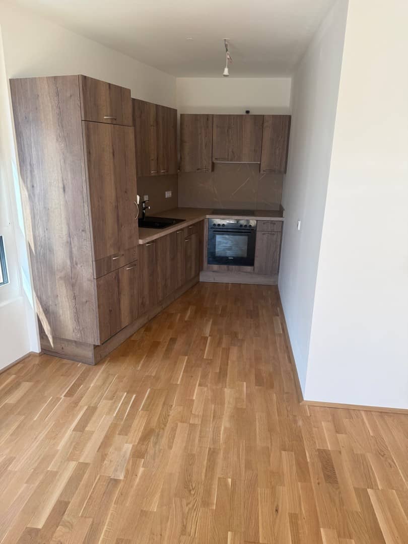 Helle Wohnung mit Loggia nahe Keplerplatz