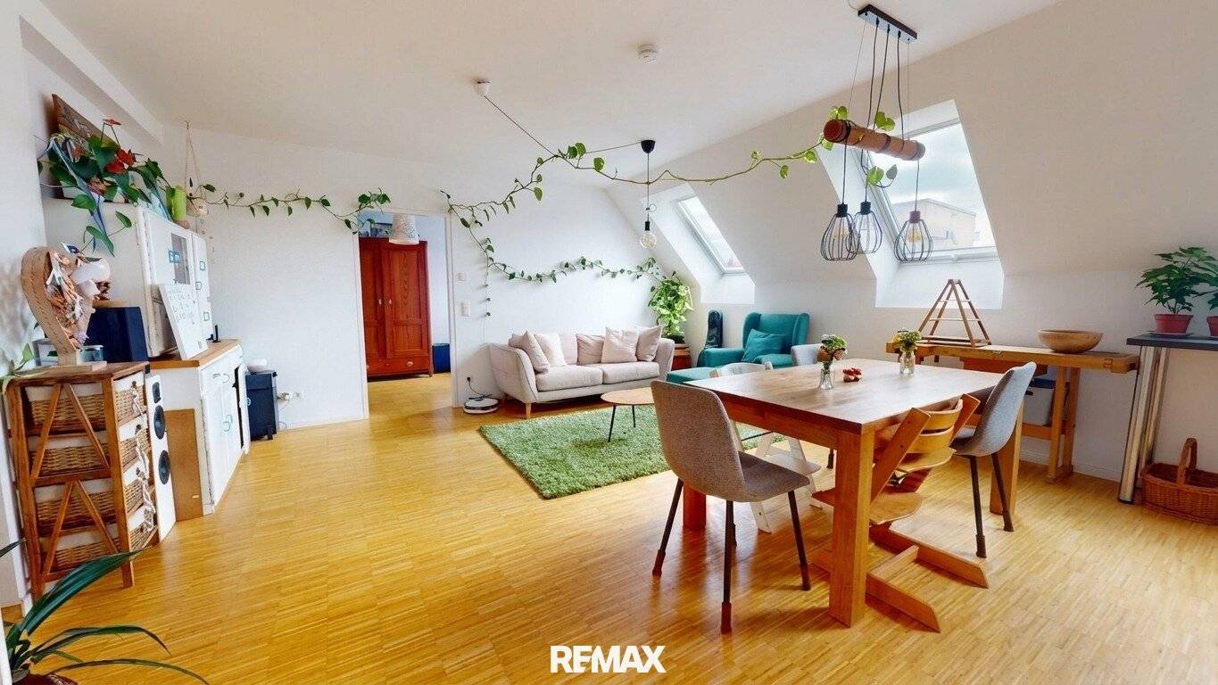 Attic Maisonette with 360° Roof Terrace