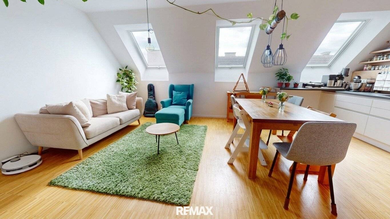 Attic Maisonette with 360° Roof Terrace