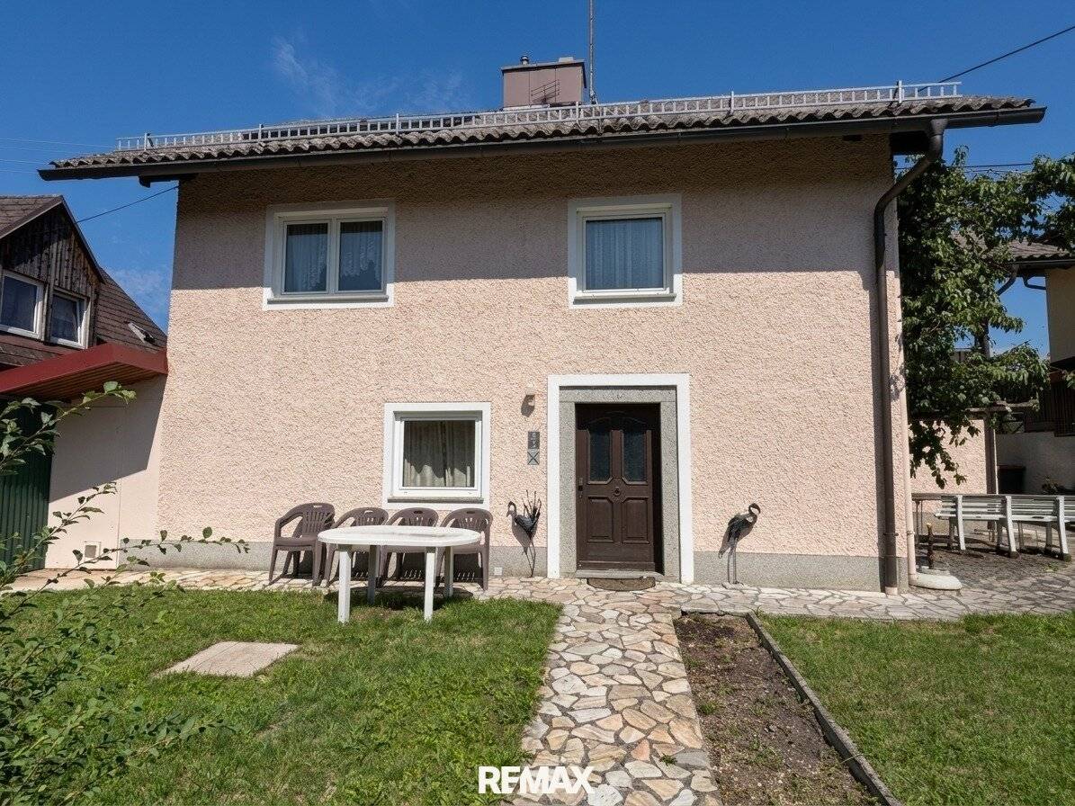 Space for Family &amp; Ideas – Single-family house with workshop in Schärding